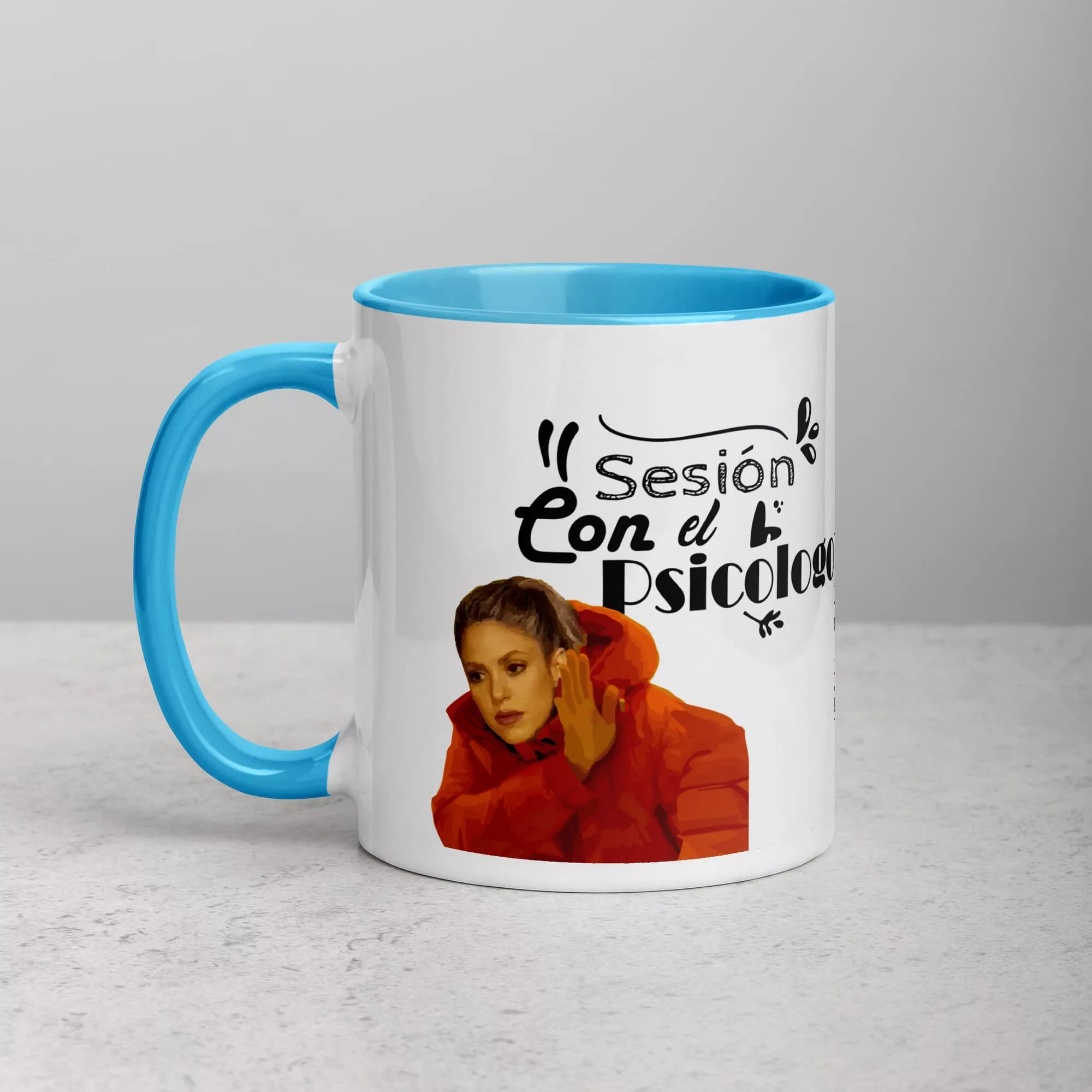 taza meme shakira sesion com bizarrap color interior azul 11oz left | Supertazas
