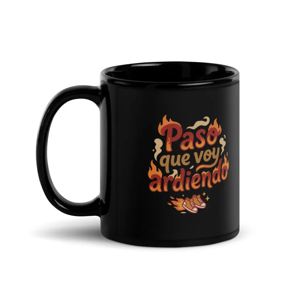 taza-paso-que-voy-ardiendo_negra-brillante_negro_11oz_handle-on-left taza-paso-que-voy-ardiendo_negra-brillante_negro_11oz_handle-on-left