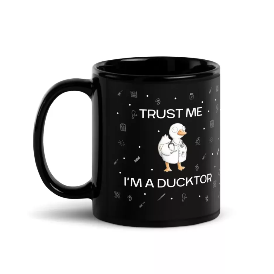 taza-trust-me-im-a-ducktor_negra-brillante_negro_11oz_handle-on-left